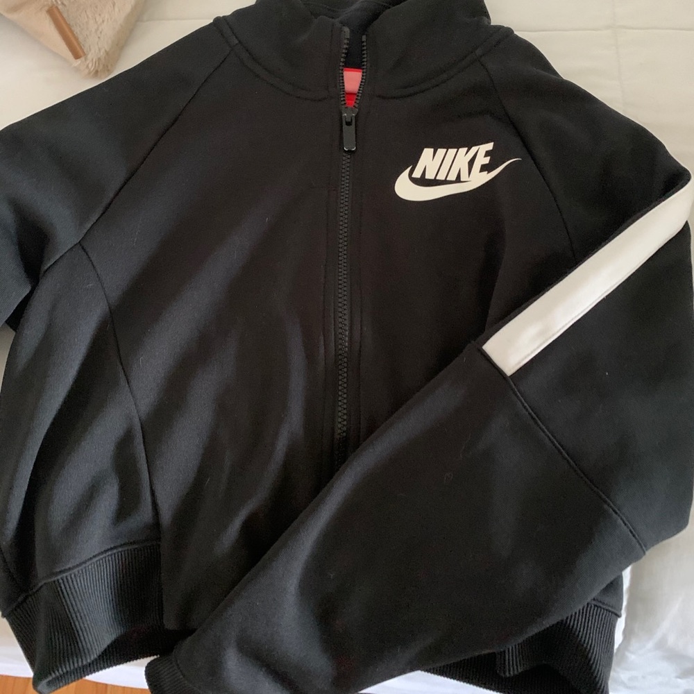 Cropped Nike Zip-Up